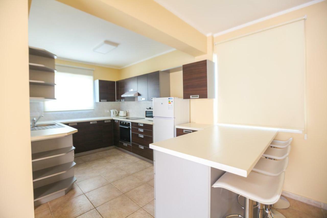 Apartament Carisa Livadia Gardens Zewnętrze zdjęcie